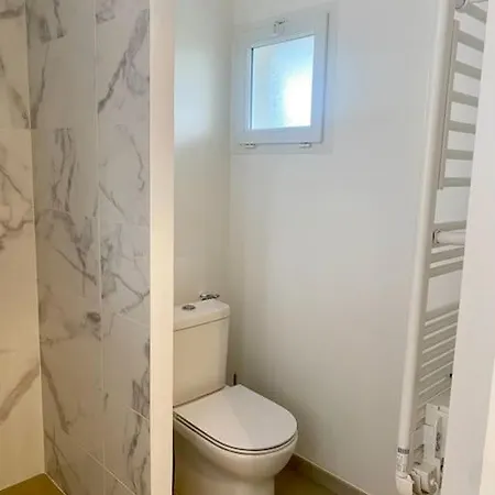 2 Personnes Proche Ile De Re-la Rochelle Lagord