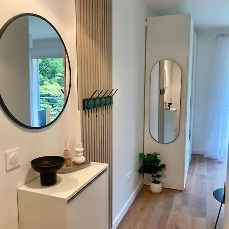 2 Personnes Proche Ile De Re-la Rochelle Lagord